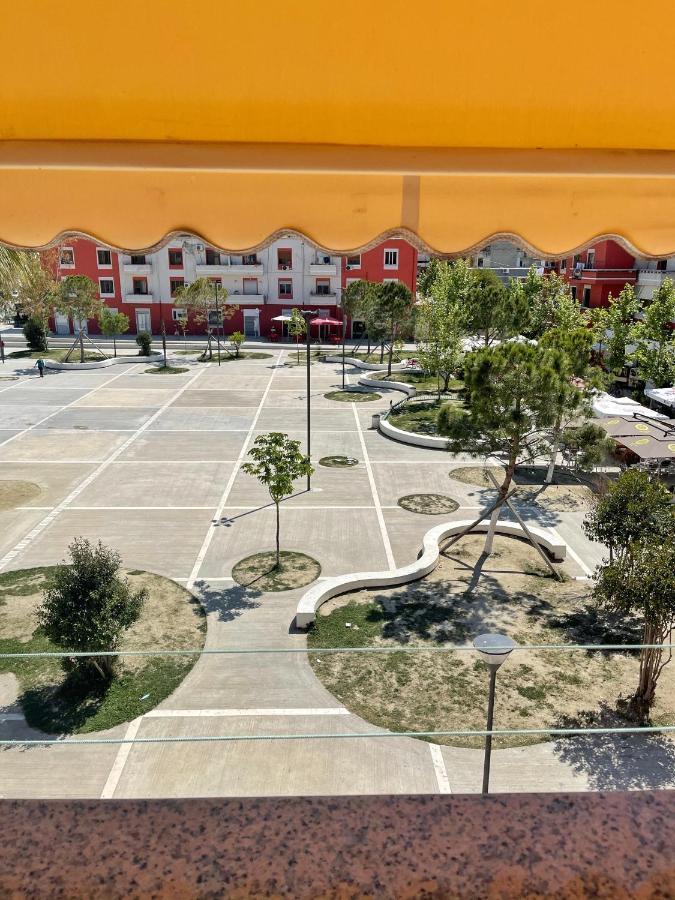 SunKissed Centre Apartment Vlorë Extérieur photo