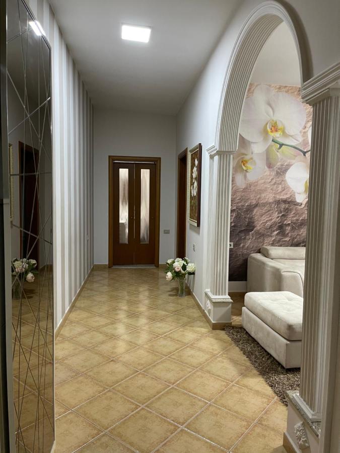 SunKissed Centre Apartment Vlorë Extérieur photo