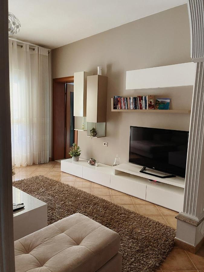 SunKissed Centre Apartment Vlorë Extérieur photo