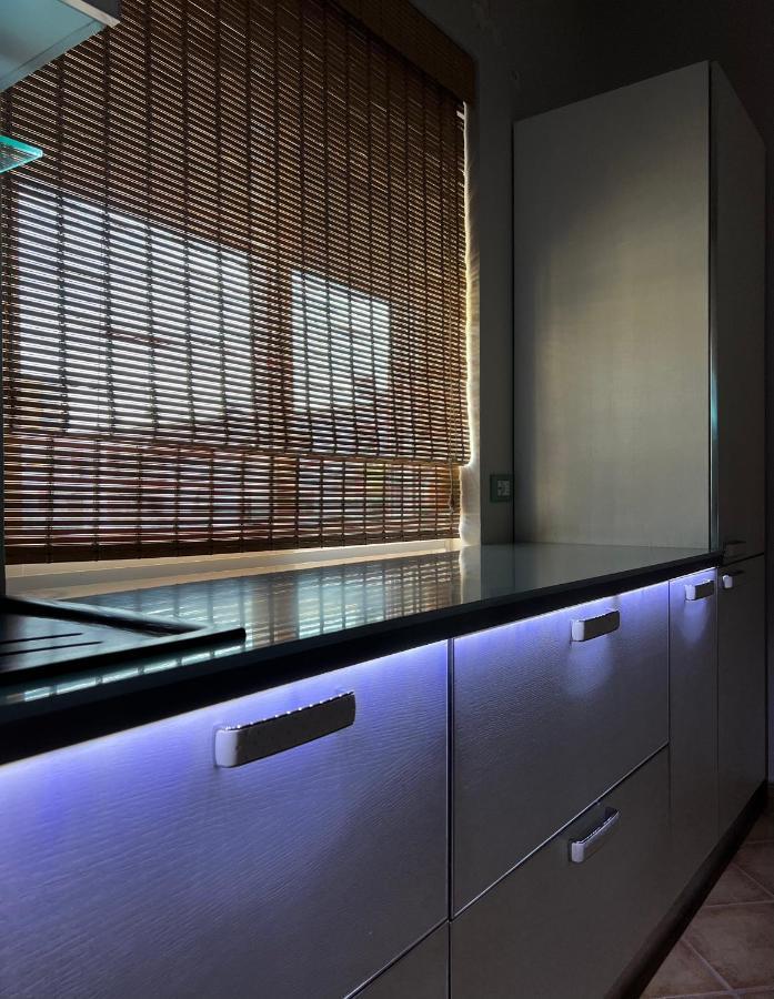 SunKissed Centre Apartment Vlorë Extérieur photo