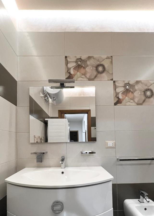 SunKissed Centre Apartment Vlorë Extérieur photo
